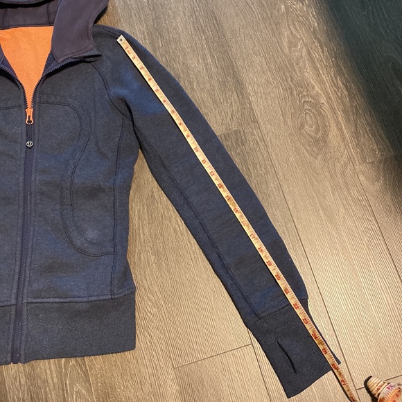 Lululemon Scuba Full-Zip Hoodie - Picture 5 of 6